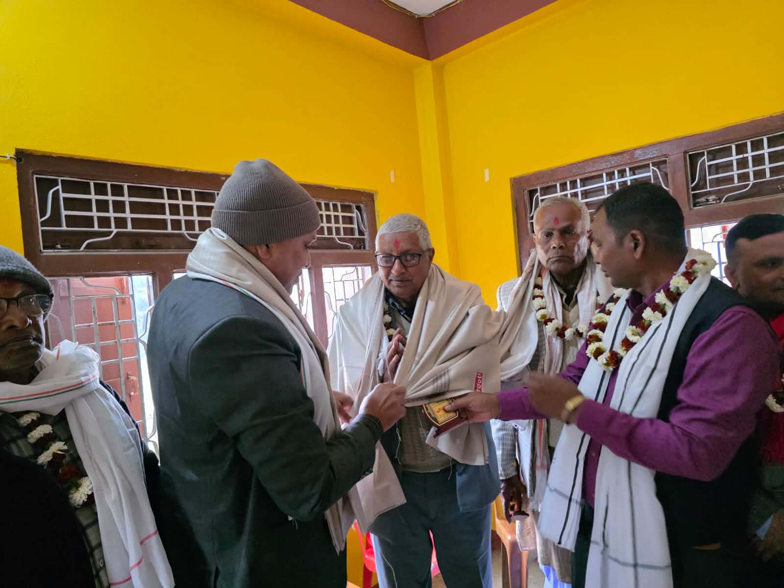 बज्जिका साहित्य समाज सर्लाहीके अध्यक्ष कुशवाहा सम्मानित