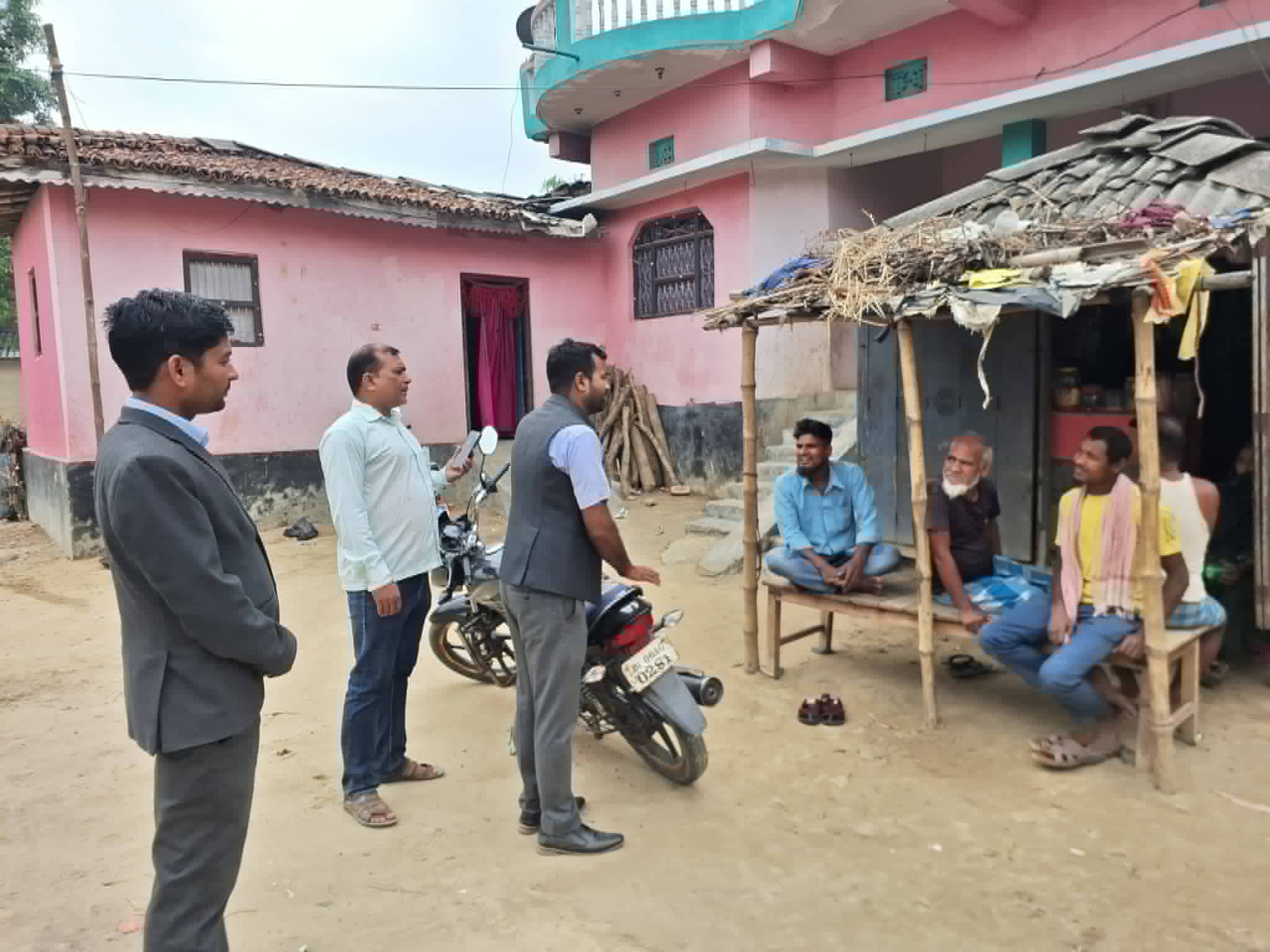विद्यालय भर्ना अभियानमे सामुदायिक विद्यालय होरहल हए उत्साहित,संस्थागत विद्यालयमे पढाइ सुरु
